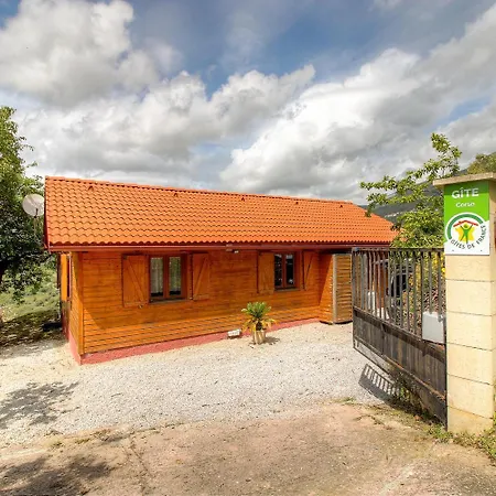 Maison En Bois Village Entre Montagne Et 펜션 Sari-D'orcino